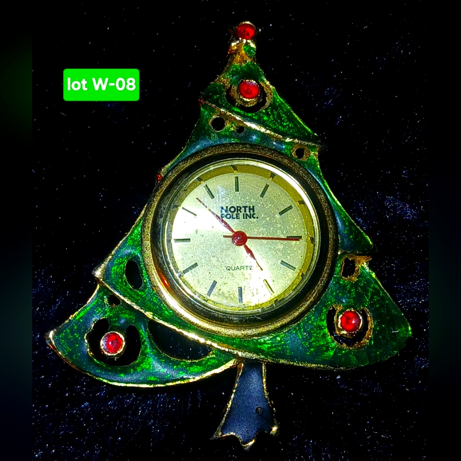 Green Christmas Tree Brooch Clock